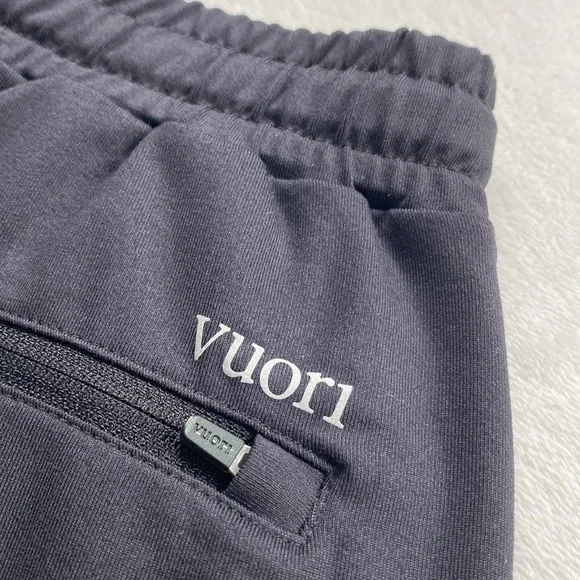 Vuori Sunday Performance 7.5” Pull On Athletic Jogger Shorts (Black) - Picture 13 of 15